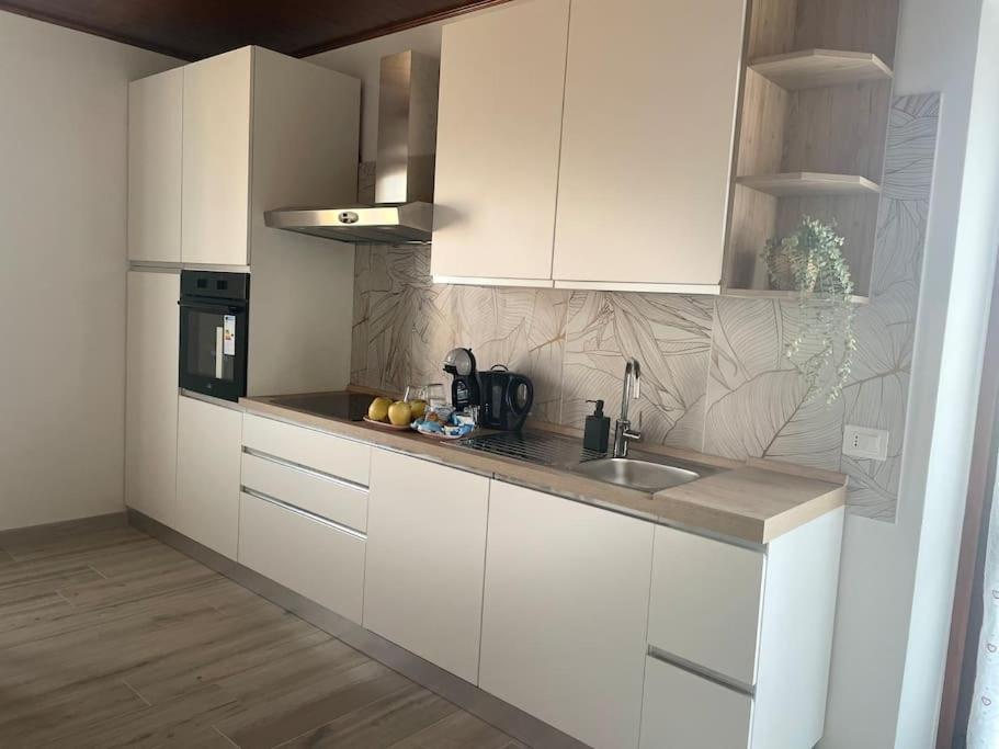 Appartamento Sul Lago - Meina Exterior photo